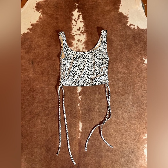 Shein tank top bundle 
size small 
3 tops total! - Picture 1 of 7